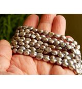 Říční perličky šedé 7x5,5 mm, 1 ks
